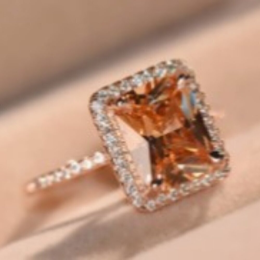 Champagne Square Ring 18k Gold Plated Inlaid Zirconia Size 8